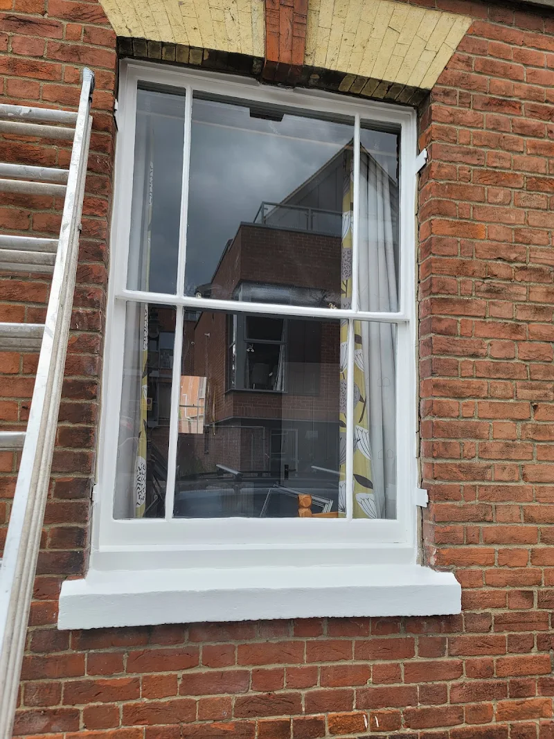 Sash windows to a Canterbury cottage
